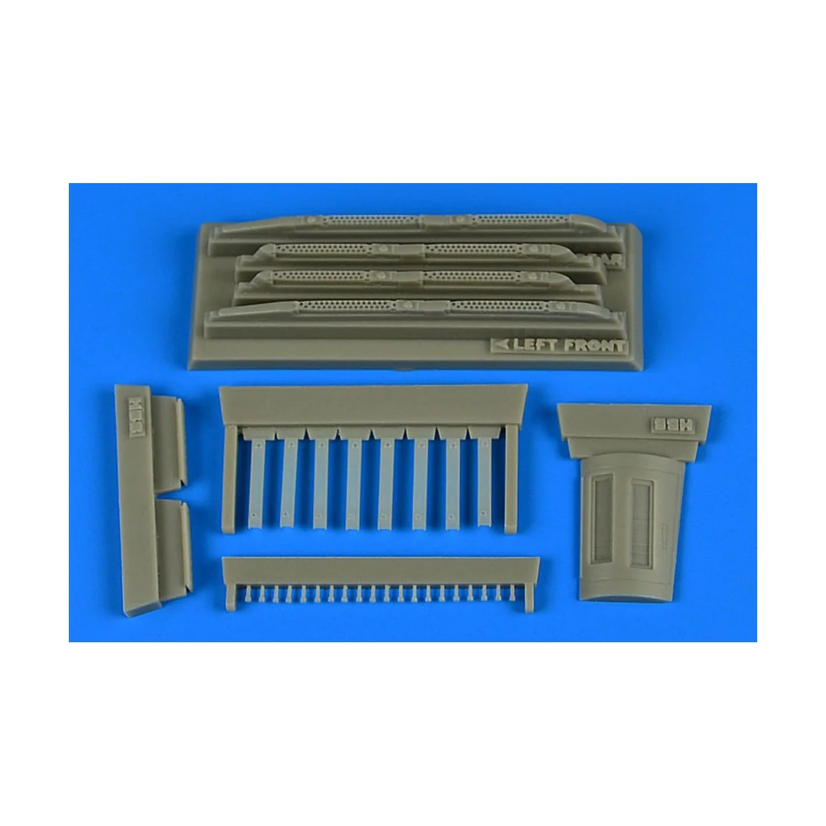 Su-17/22M3/M4 Fitter K covered chaff/fla dispensers for Hobby Boss ...