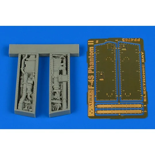 F-4S Phantom II electronic bay f.Zoukeim - Aires 4763