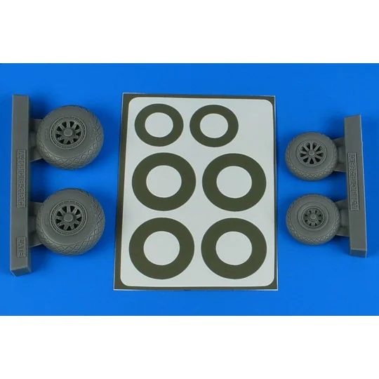 A-26B/C (B-26B/C) Invader wheels & paint masks late - diamond patte...