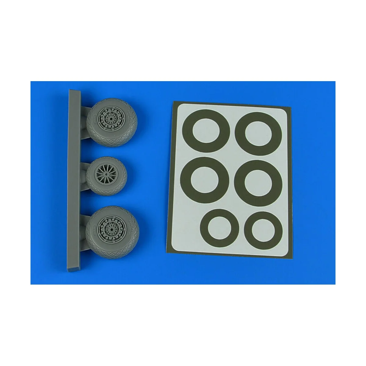 B-26K Invader wheels & paint masks - early - Diamond Pattern, 1/48 ...