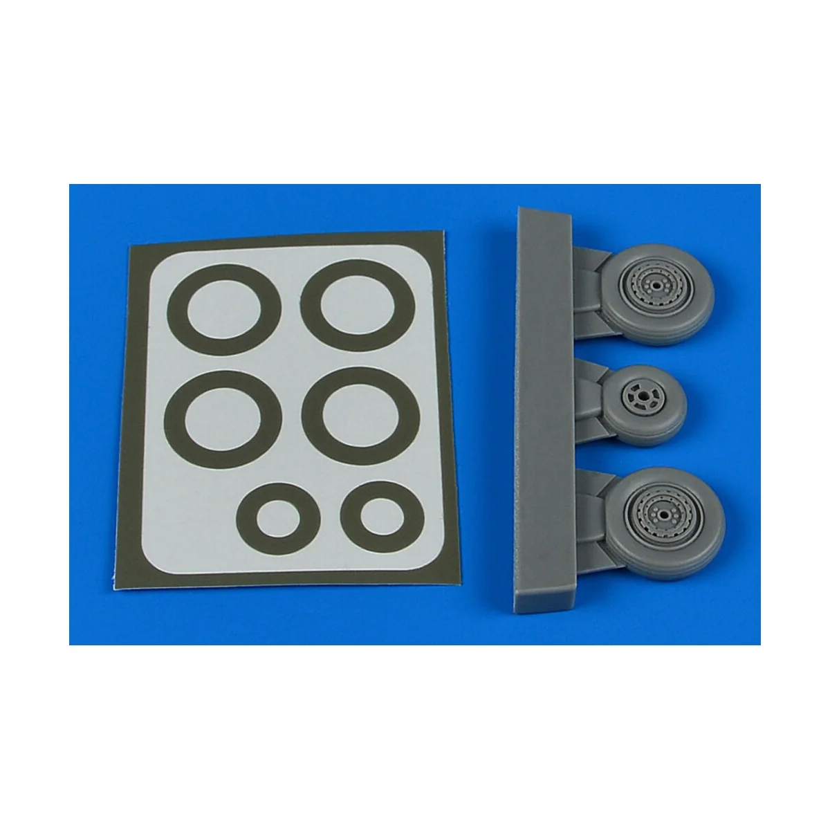 MiG-17 wheels & paint masks, 1/48 - Aires 4906 MiG-17 wheels & paint masks, 1/48 - Aires 4906