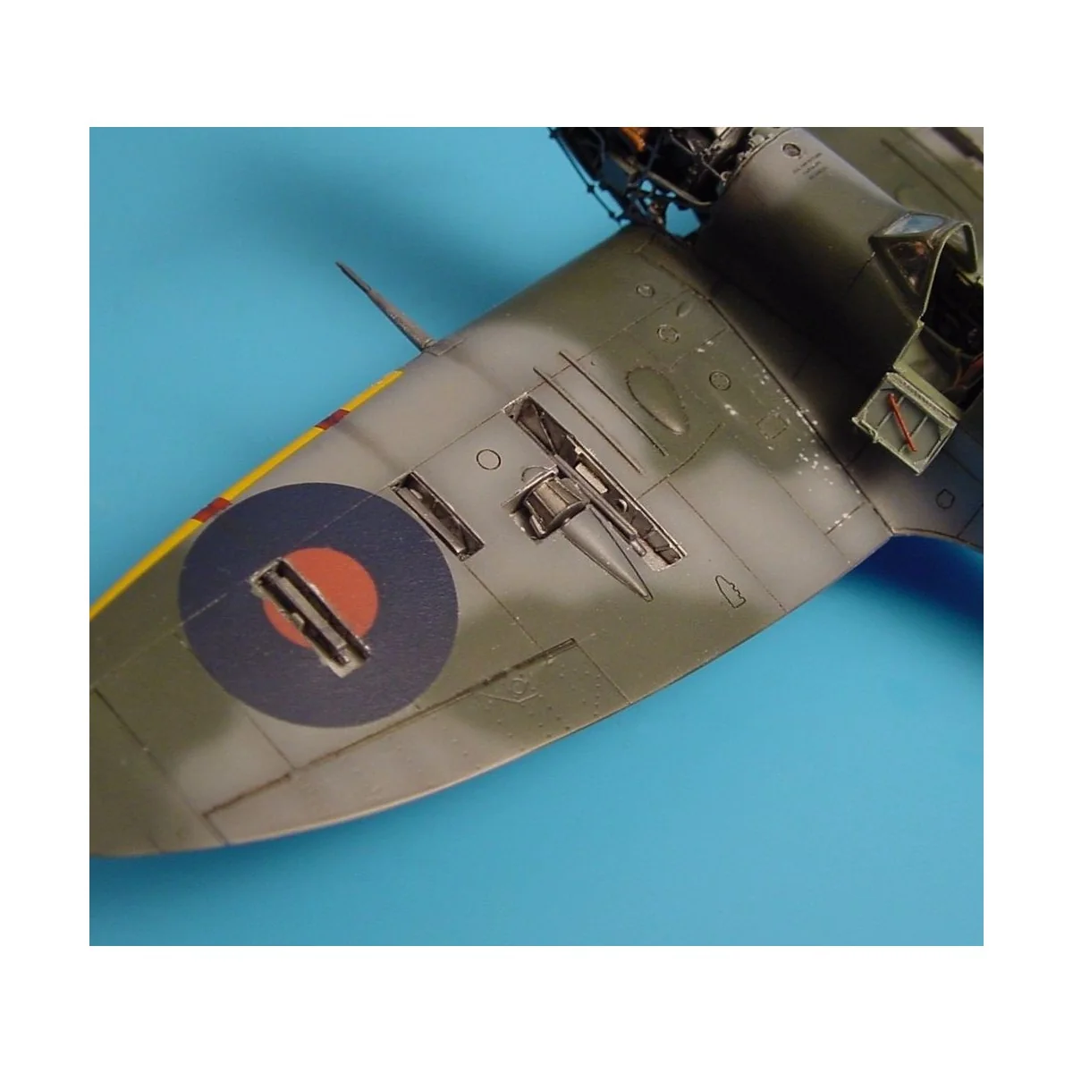 Supermarine Spitfire Mk.Vb Waffenschächte - Aires 7102