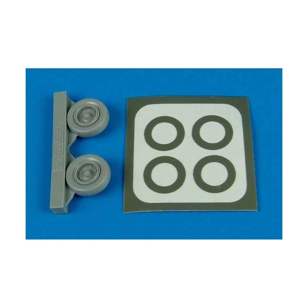 A-1H Skyraider (U.S.A.F.) wheel & masks Für Hasegawa Bausatz - Aire...