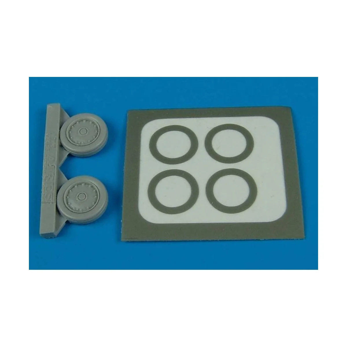 A-4 Skyhawk wheels (late) & paint masks, 1/72 - Aires 7242