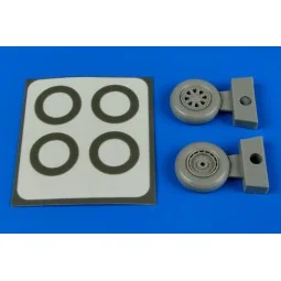 F6F Hellcat wheels(typeB) & paint masks - Aires 7301