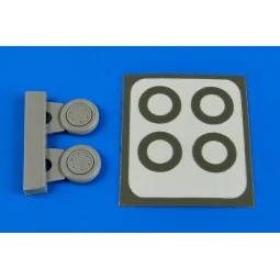 F4F Wildcat wheel&paint masks f.Hasegawa - Aires 7334