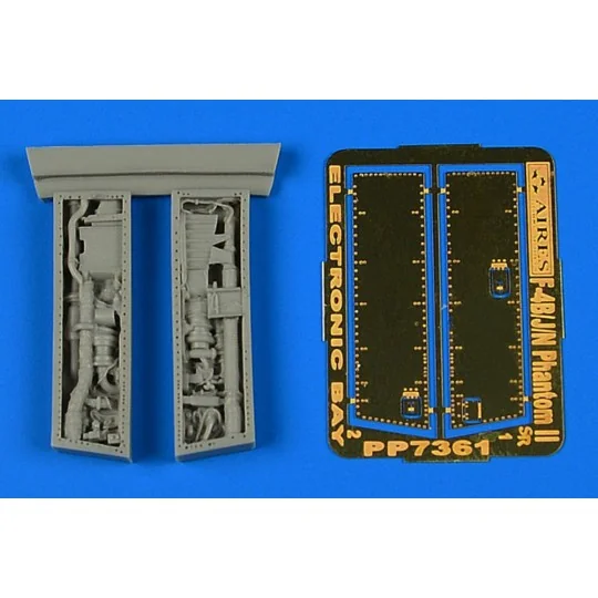F-4B Phantom II electronic bay f.FUJIMI - Aires 7361