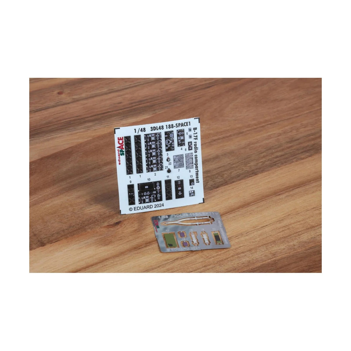 B-17F radio compartment SPACE 1/48 - Eduard Accessories 3DL48188