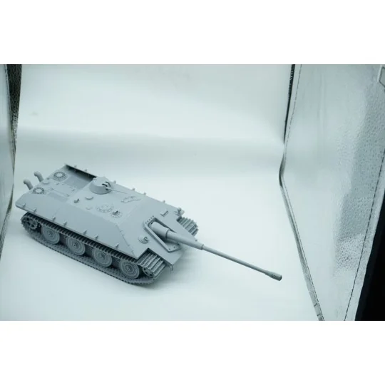 German WWII E-60 Heavy jadge panther late type with 105mm gun - Mod...