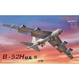 B-52H U.S. Stratofortres strategic Bomber, 1/72 - Modelcollect UA72211
