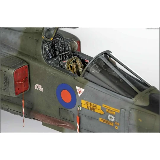 M.B.Type 9B Mk.3 Ejection Seat - with seat belts ASK 3D for Jaguar ...