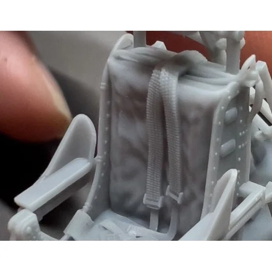 F-84F Thunderstreak ejection seat with seat belts - Art Scale Kit 2...