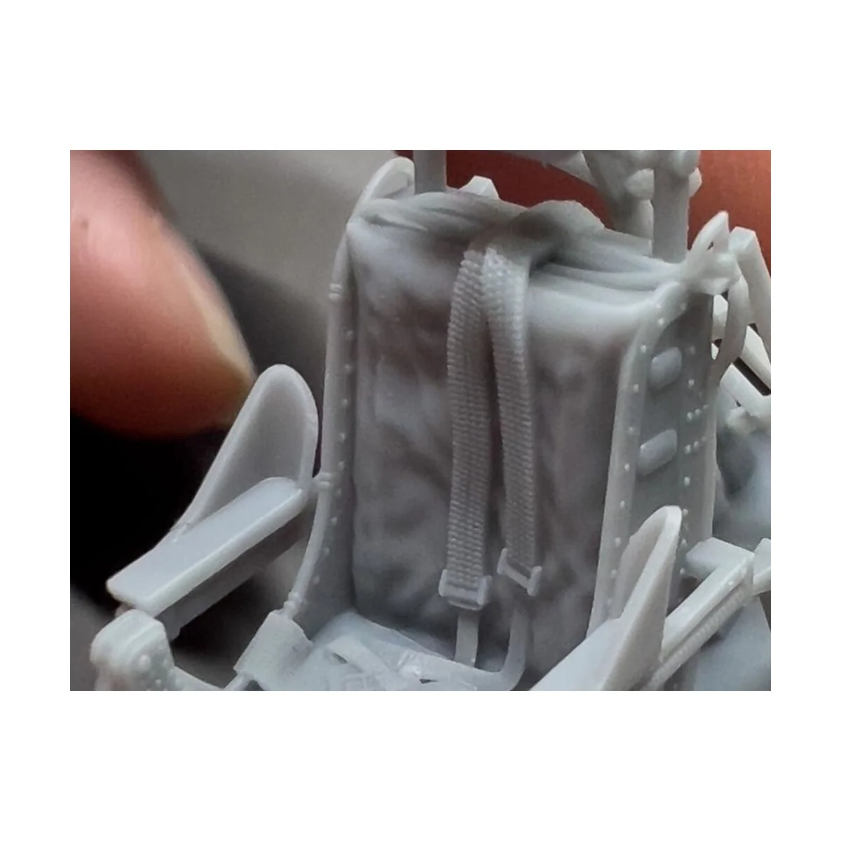 F-84F Thunderstreak ejection seat with seat belts - Art Scale Kit 2...