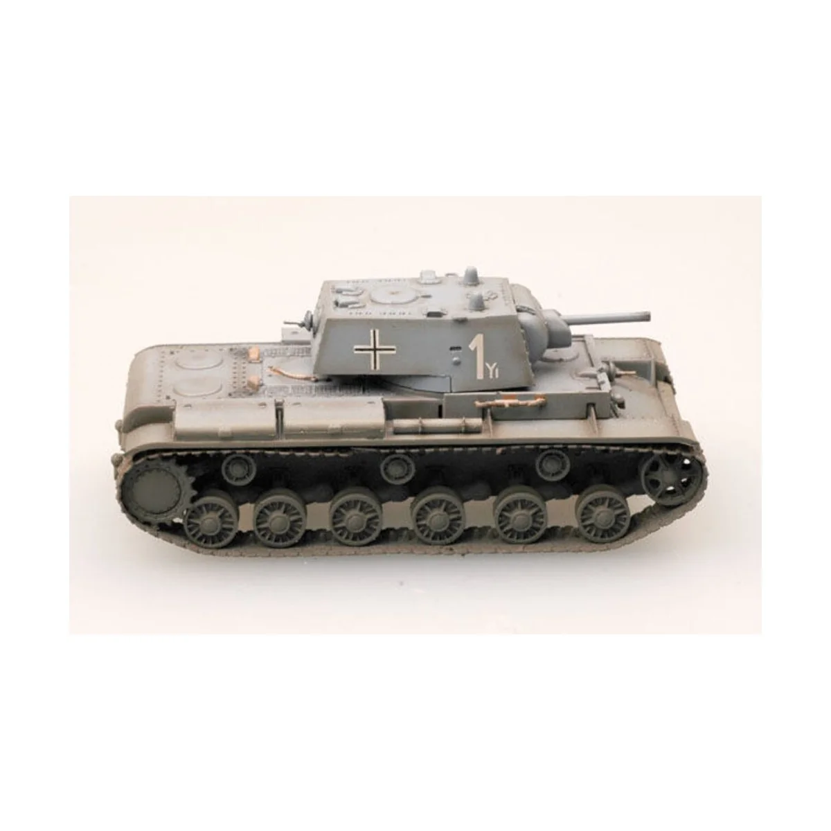 KV-1 - Captured of the 8th Panzer div., 1/72 - Easy Model 36277