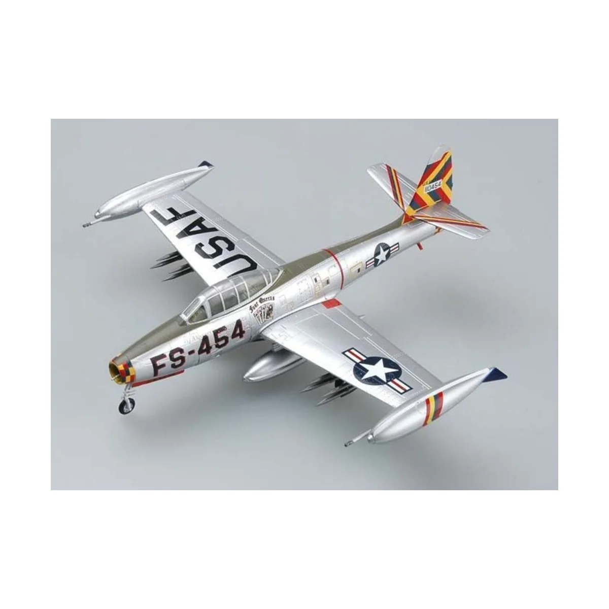 F-84G "Four Queens/OLIE", Summer 1953, 1/72 - Easy Model 36800
