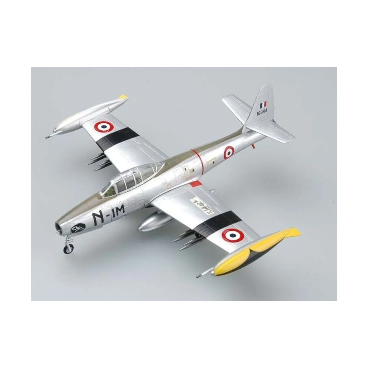 F-84G-6 French Air Force, (51-9894) 1952, 1/72 - Easy Model 36802