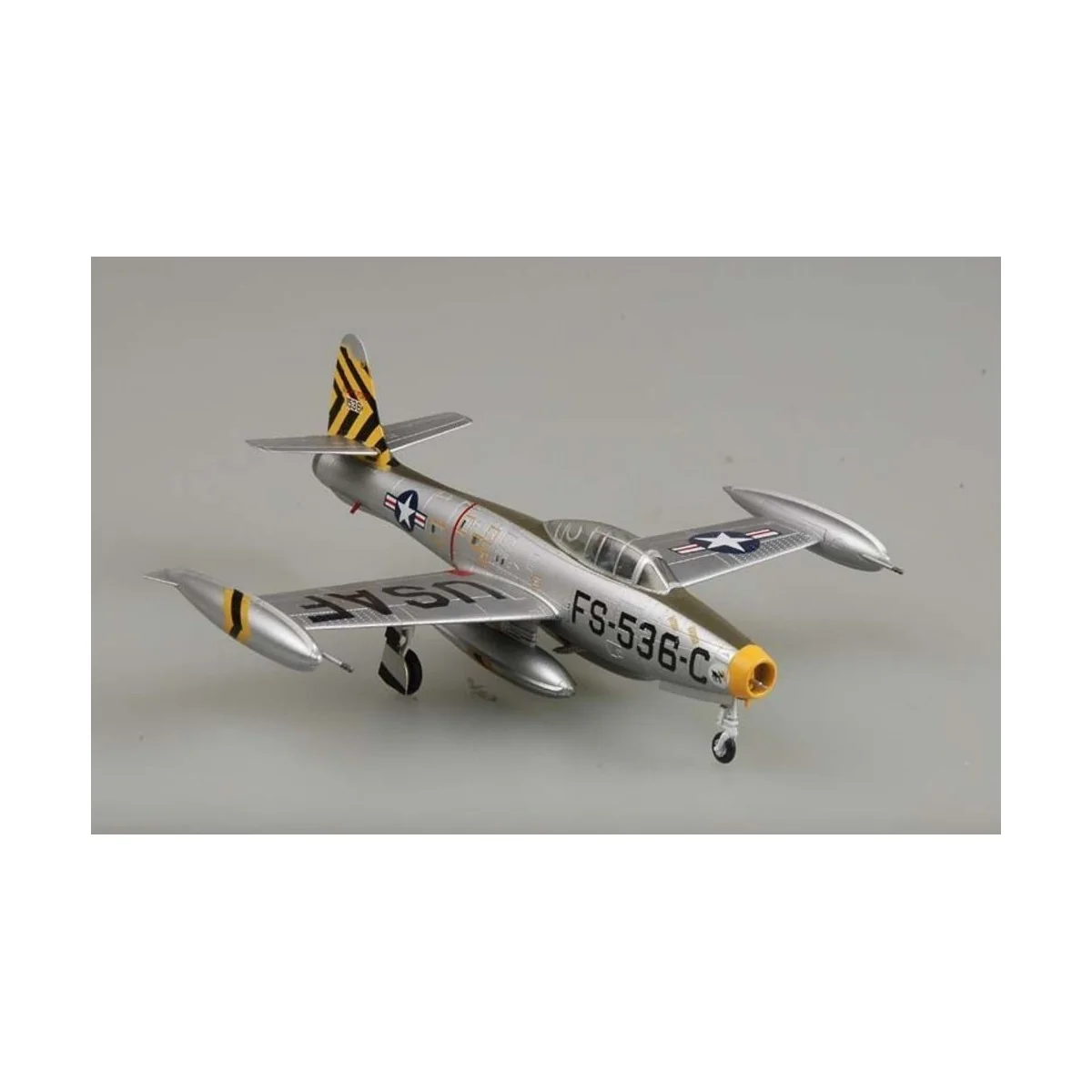 F84E-25, 8th FBS, Lt. Donald James - Easy Model 37106