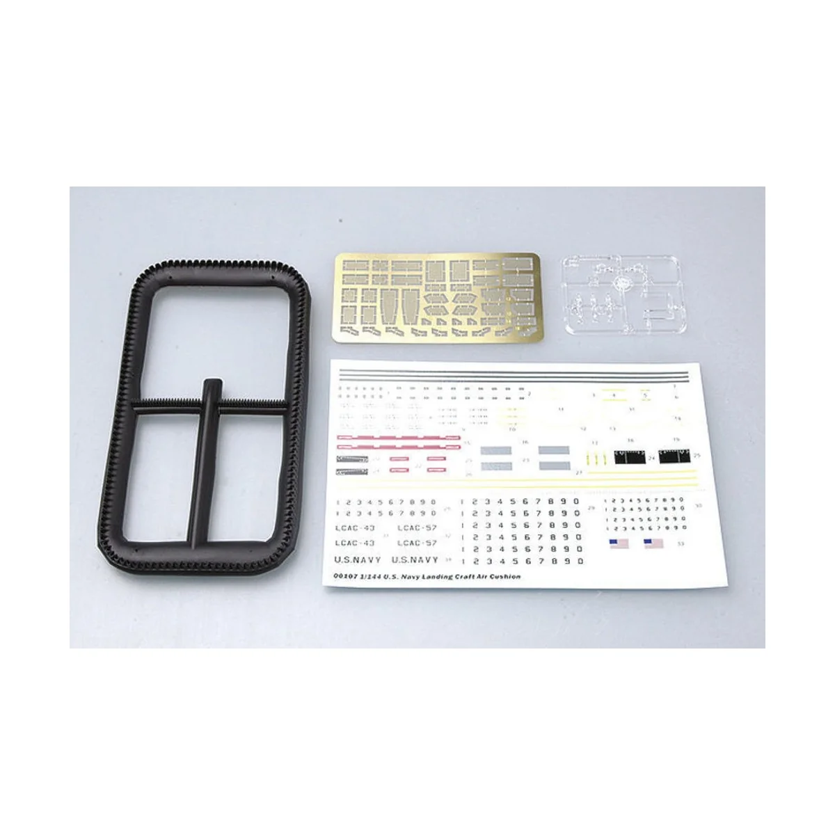 USMC Landing Craft Air Cushion, 1/144 - Trumpeter 00107