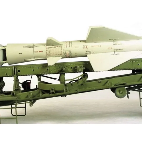 Chinesischer SA-2 Lenkraketentransporter - Trumpeter 00204