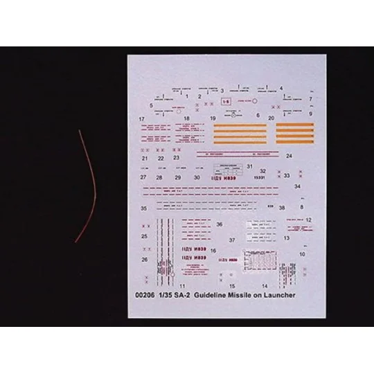 SA-2 Guideline Missile w/Launcher Cabin - Trumpeter 00206