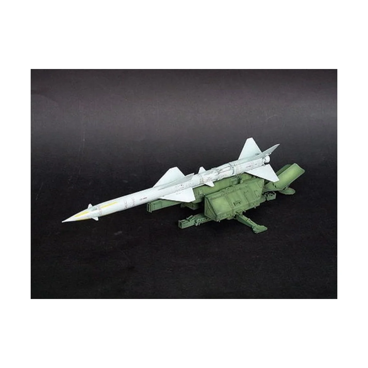 SA-2 Guideline Missile w/Launcher Cabin - Trumpeter 00206