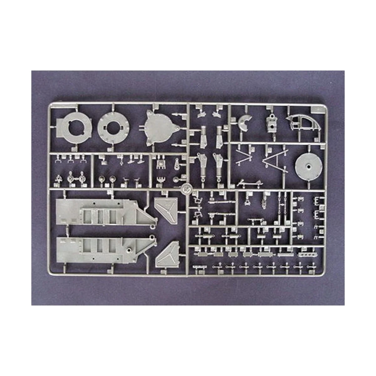 SA-2 Guideline Missile w/Launcher Cabin - Trumpeter 00206