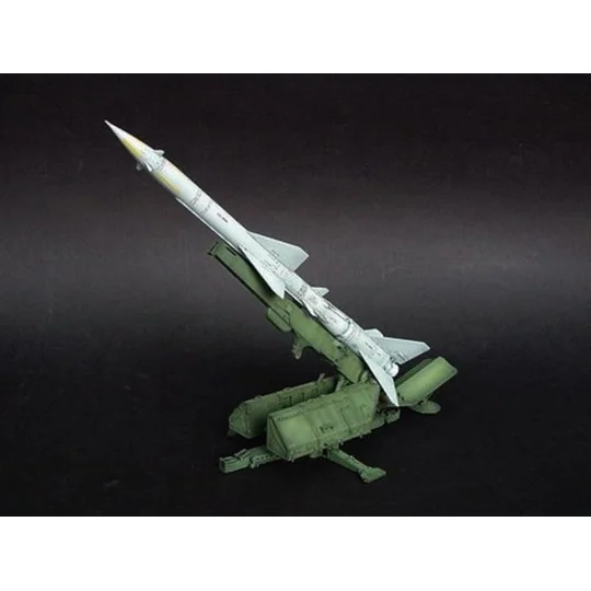 SA-2 Guideline Missile w/Launcher Cabin - Trumpeter 00206