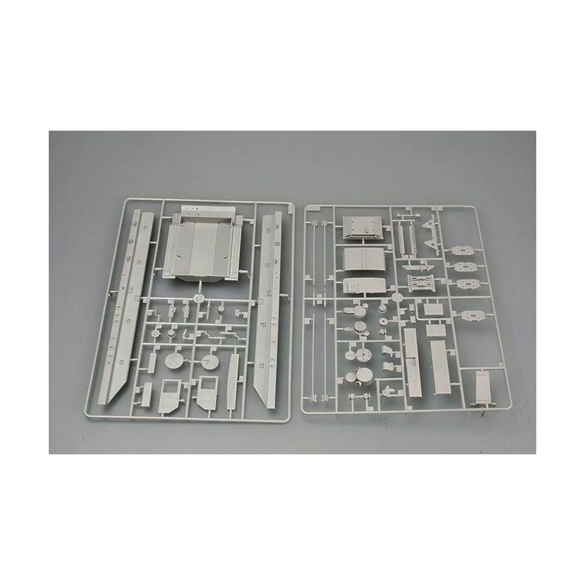 MAZ-537G intermediate Type - Trumpeter 00211