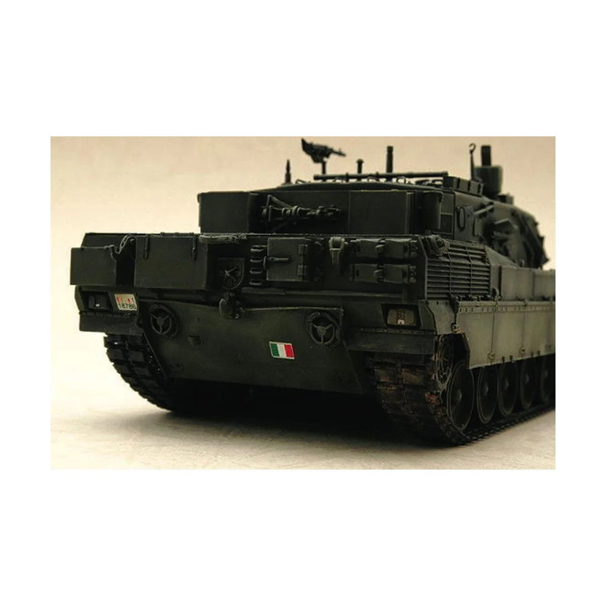 Italienischer Panzer C-1 Ariete - Trumpeter 00332