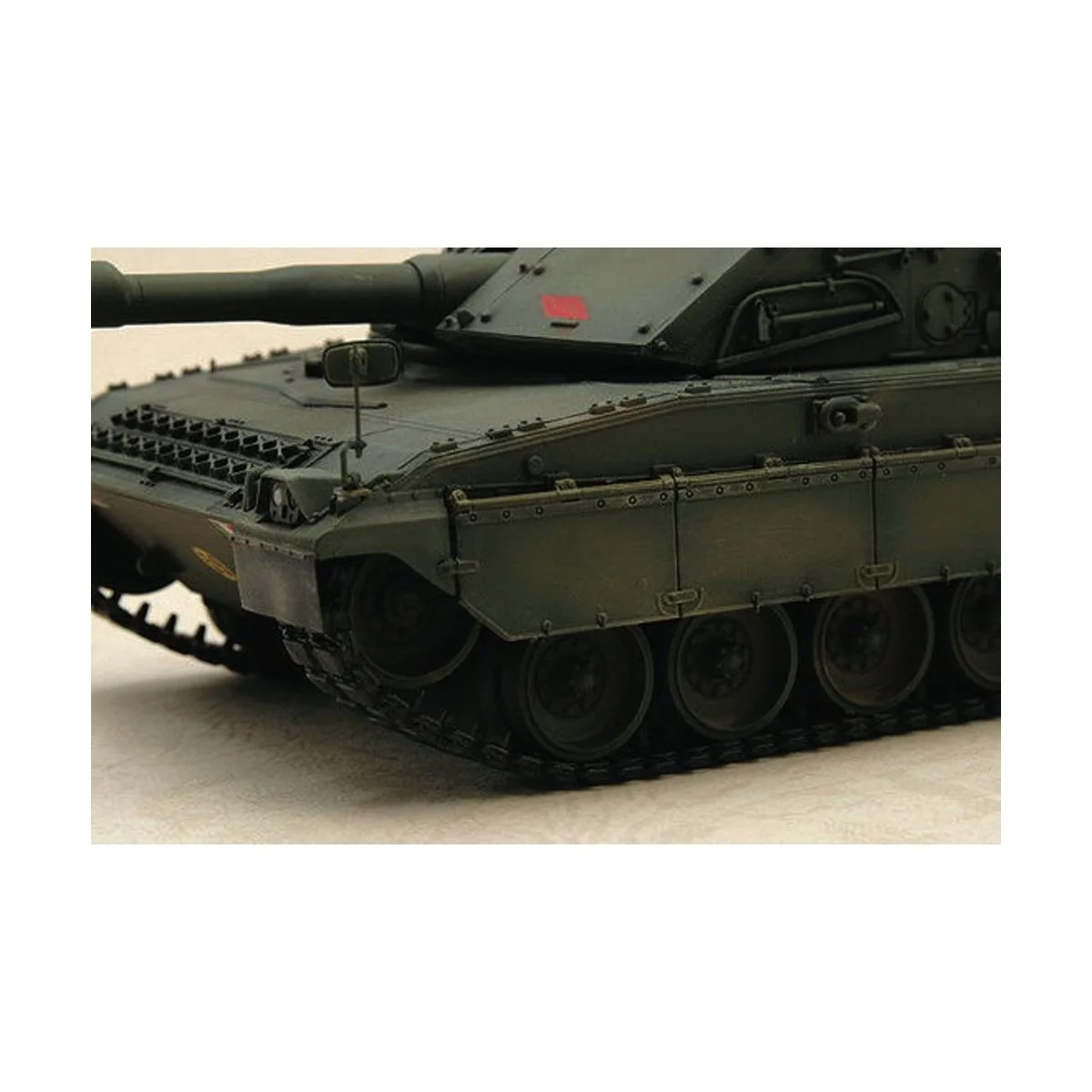 Italienischer Panzer C-1 Ariete, 1/35 - Trumpeter 00332 Italienischer Panzer C-1 Ariete, 1/35 - Trumpeter 00332