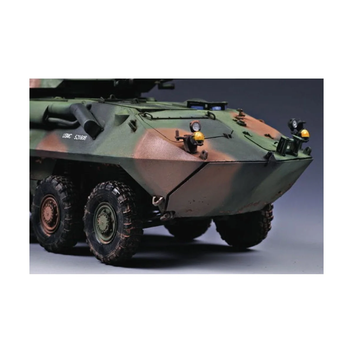 USMC LAV-25 ''Piranha 2'', 1/35 - Trumpeter 00349 USMC LAV-25 ''Piranha 2'', 1/35 - Trumpeter 00349