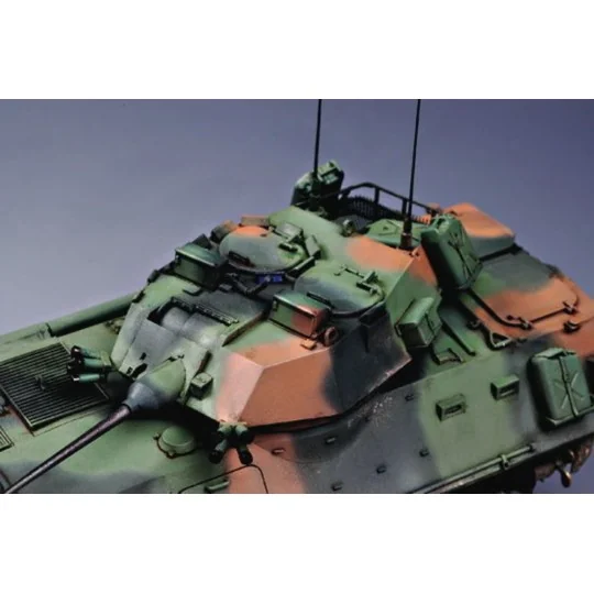 USMC LAV-25 ''Piranha 2'', 1/35 - Trumpeter 00349 USMC LAV-25 ''Piranha 2'', 1/35 - Trumpeter 00349