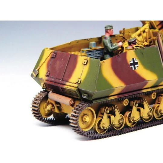 PzKpfw 39(H) 10, 5 cm LeFH18 (SFf) auf Geschützwagen, 1/35 - Trumpe...