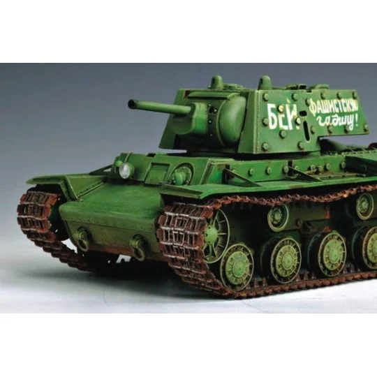 Russian KV-1's Ehkranami, 1/35 - Trumpeter 00357