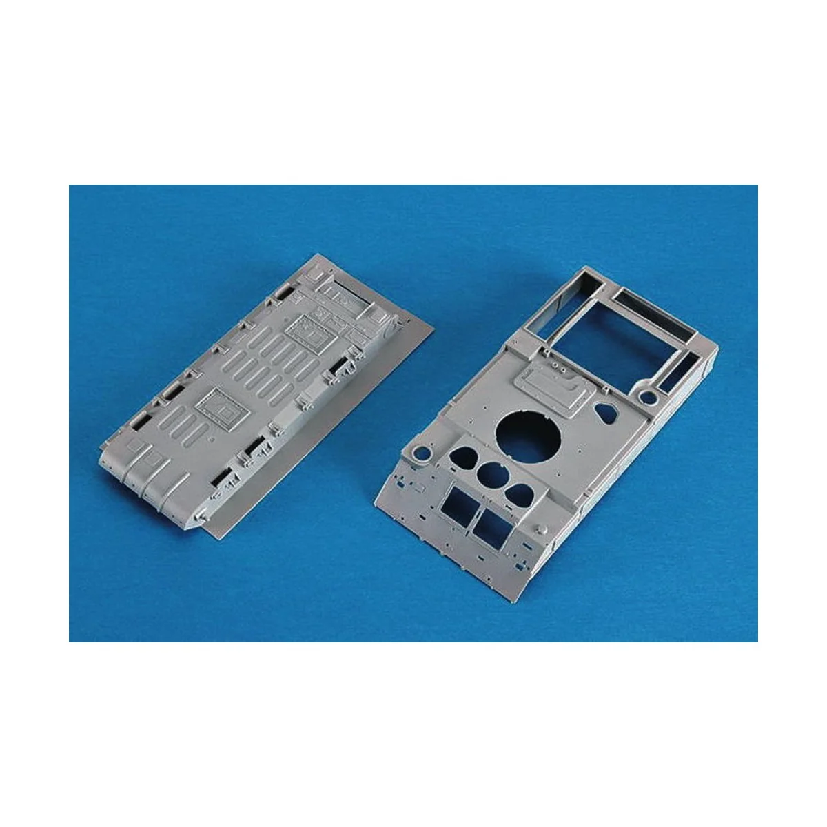 Russian SAM-6 Antiaircraft Missile, 1/35 - Trumpeter 00361 Russian SAM-6 Antiaircraft Missile, 1/35 - Trumpeter 00361