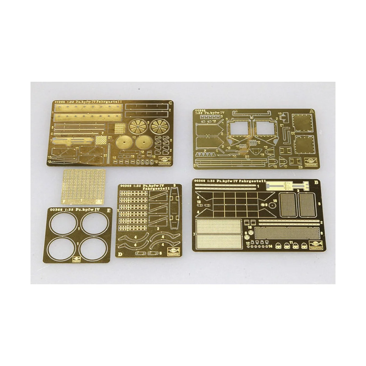 German Pz.Kpfw IV Ausf. D/E Fahrgestell, 1/35 - Trumpeter 00362