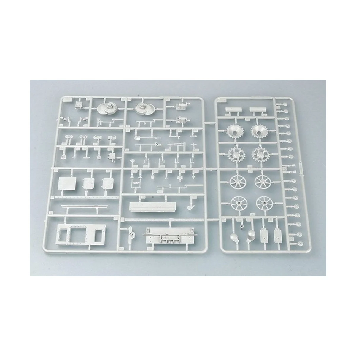 German Pz.Kpfw IV Ausf F Fahrgestell, 1/35 - Trumpeter 00363 German Pz.Kpfw IV Ausf F Fahrgestell, 1/35 - Trumpeter 00363