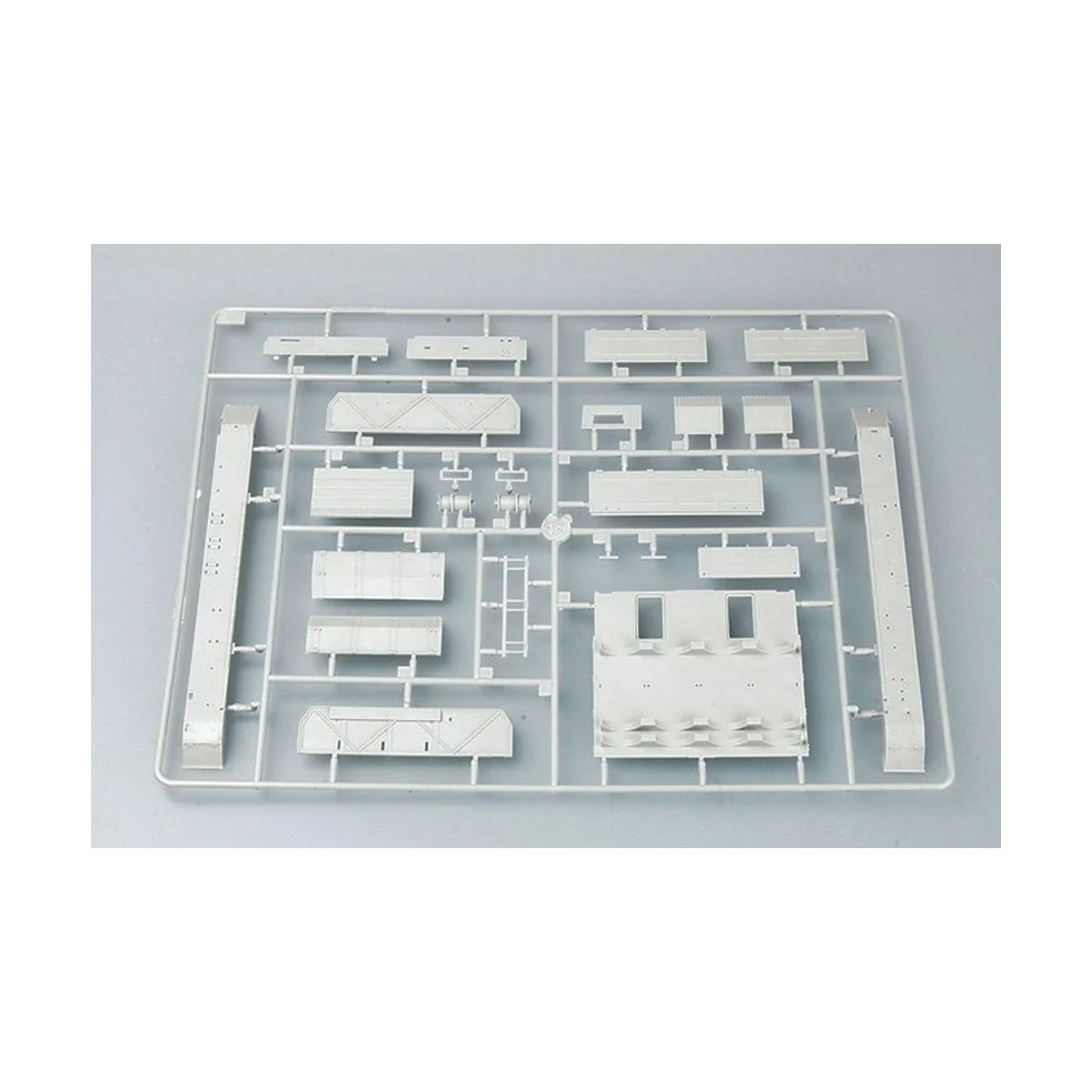 German Pz.Kpfw IV Ausf F Fahrgestell, 1/35 - Trumpeter 00363 German Pz.Kpfw IV Ausf F Fahrgestell, 1/35 - Trumpeter 00363