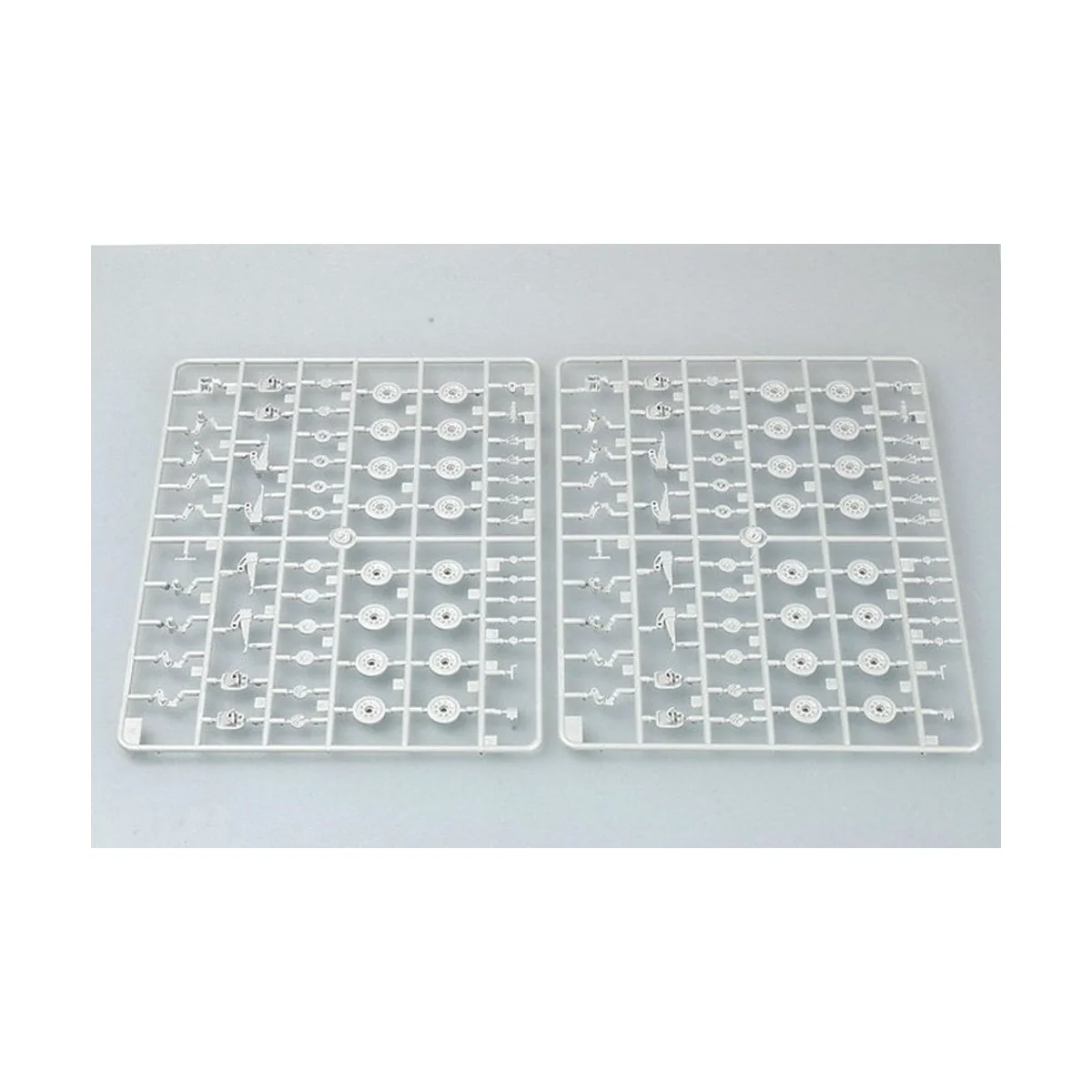 German Pz.Kpfw IV Ausf F Fahrgestell, 1/35 - Trumpeter 00363 German Pz.Kpfw IV Ausf F Fahrgestell, 1/35 - Trumpeter 00363