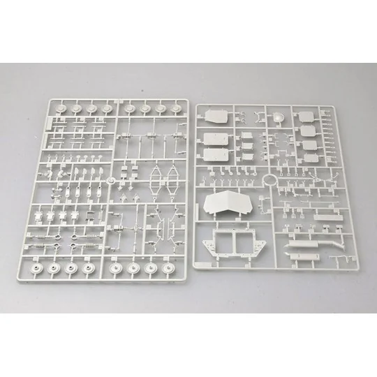 USMC LAV-R Light Armored Veh.Recovery, 1/35 - Trumpeter 00370