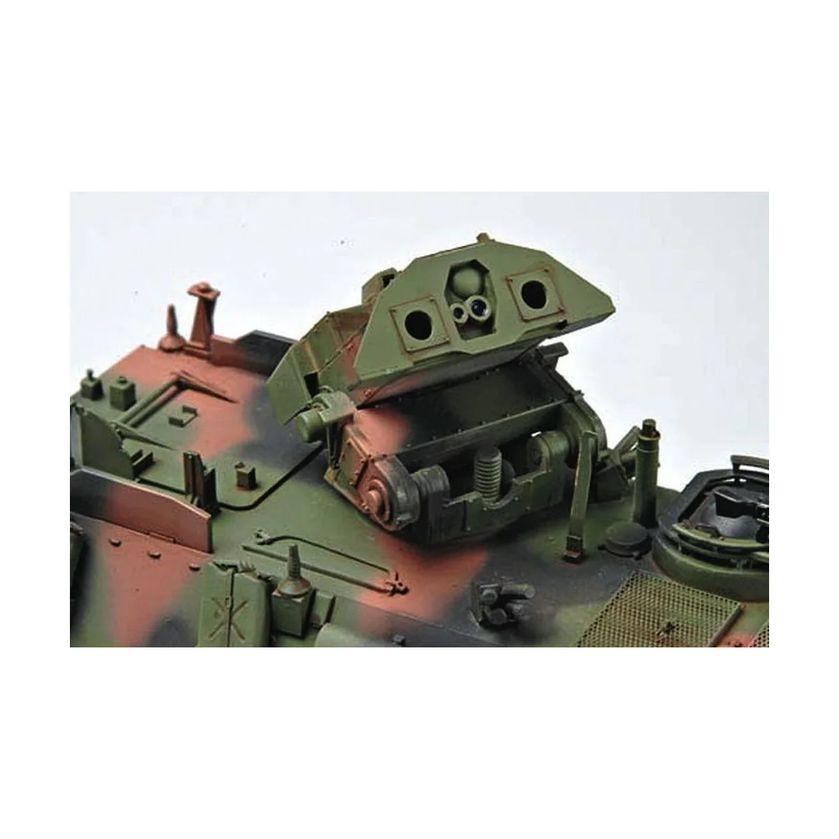 USMC LAV-AT Light Armored Vehicle Antitank - Trumpeter 00372