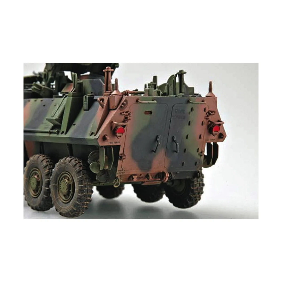 USMC LAV-AT Light Armored Vehicle Antitank, 1/35 - Trumpeter 00372