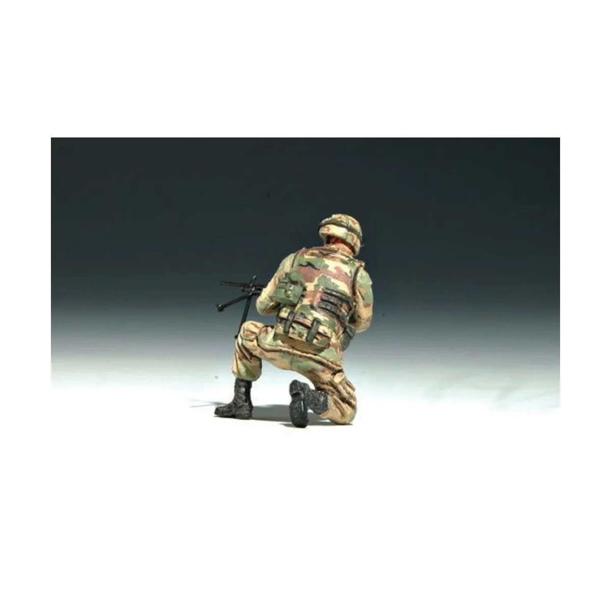 US 101st Airborne Division Crew, 1/35 - Trumpeter 00410 US 101st Airborne Division Crew, 1/35 - Trumpeter 00410