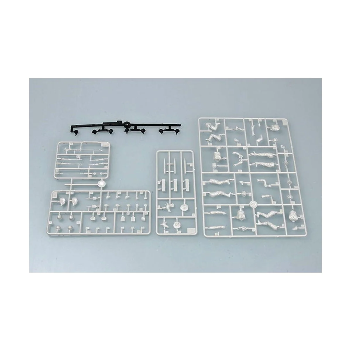 Soviet Tank Crew Ammo Suppl.Team WWII, 1/35 - Trumpeter 00411