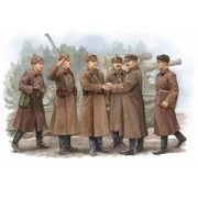 Soviet Artillery - Commander Inspection - Trumpeter 00428