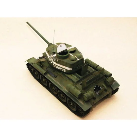 T-34/85 1944 Baunummer 183, 1/16 - Trumpeter 00902