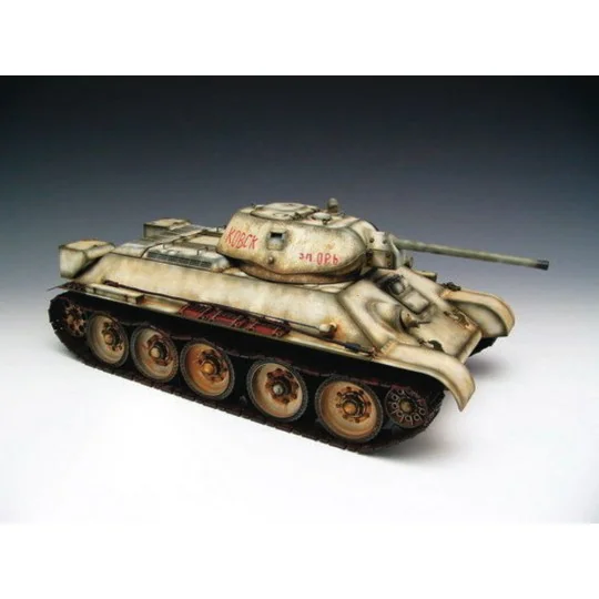 T-34/76 Soviet Tank (1942), 1/16 - Trumpeter 00905
