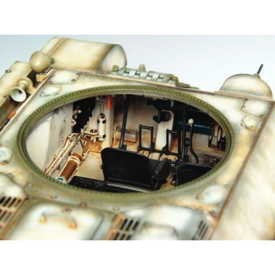 T-34/76 Soviet Tank (1942) - Trumpeter 00905