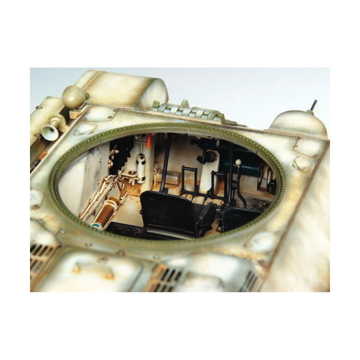 T-34/76 Soviet Tank (1942) - Trumpeter 00905