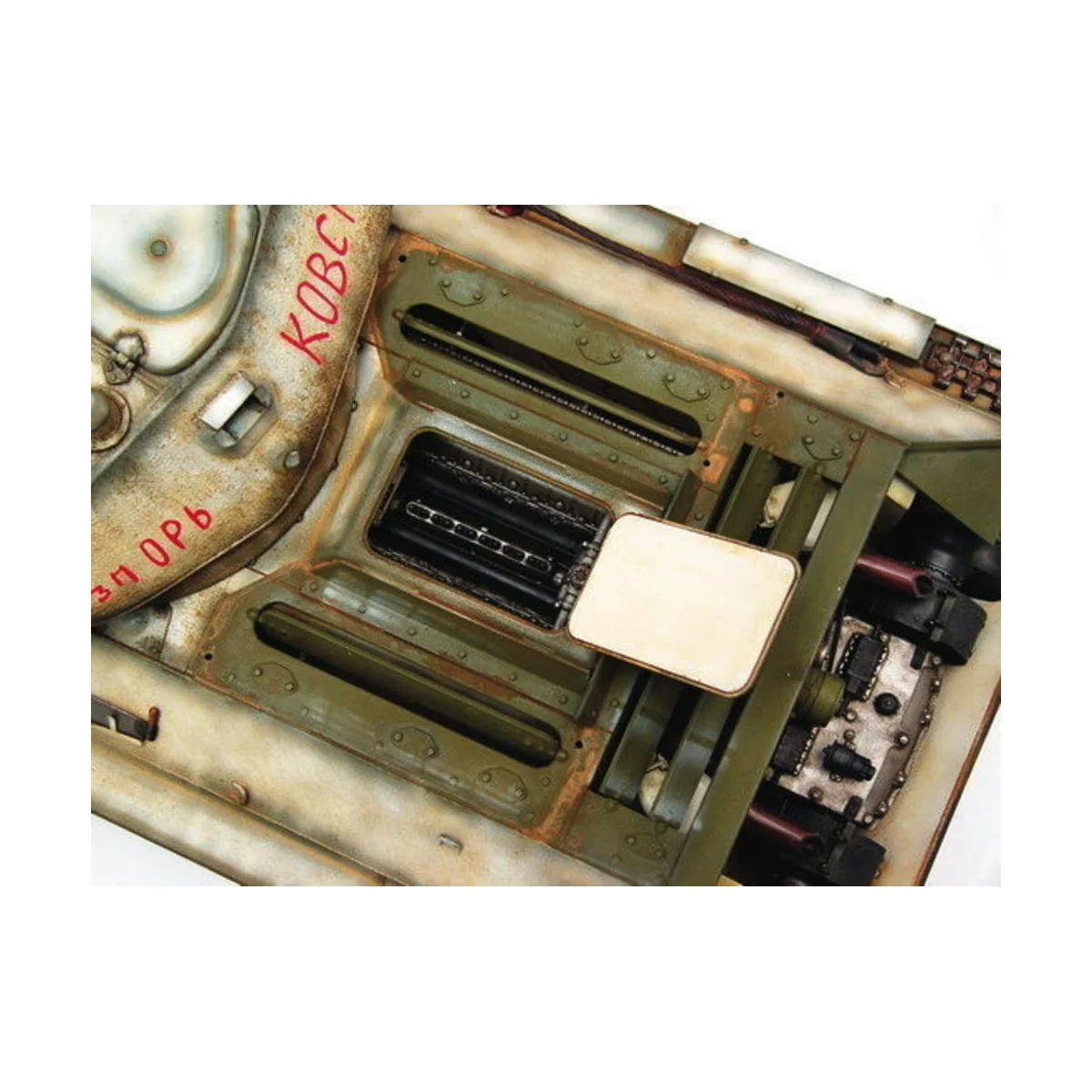 T-34/76 Soviet Tank (1942), 1/16 - Trumpeter 00905